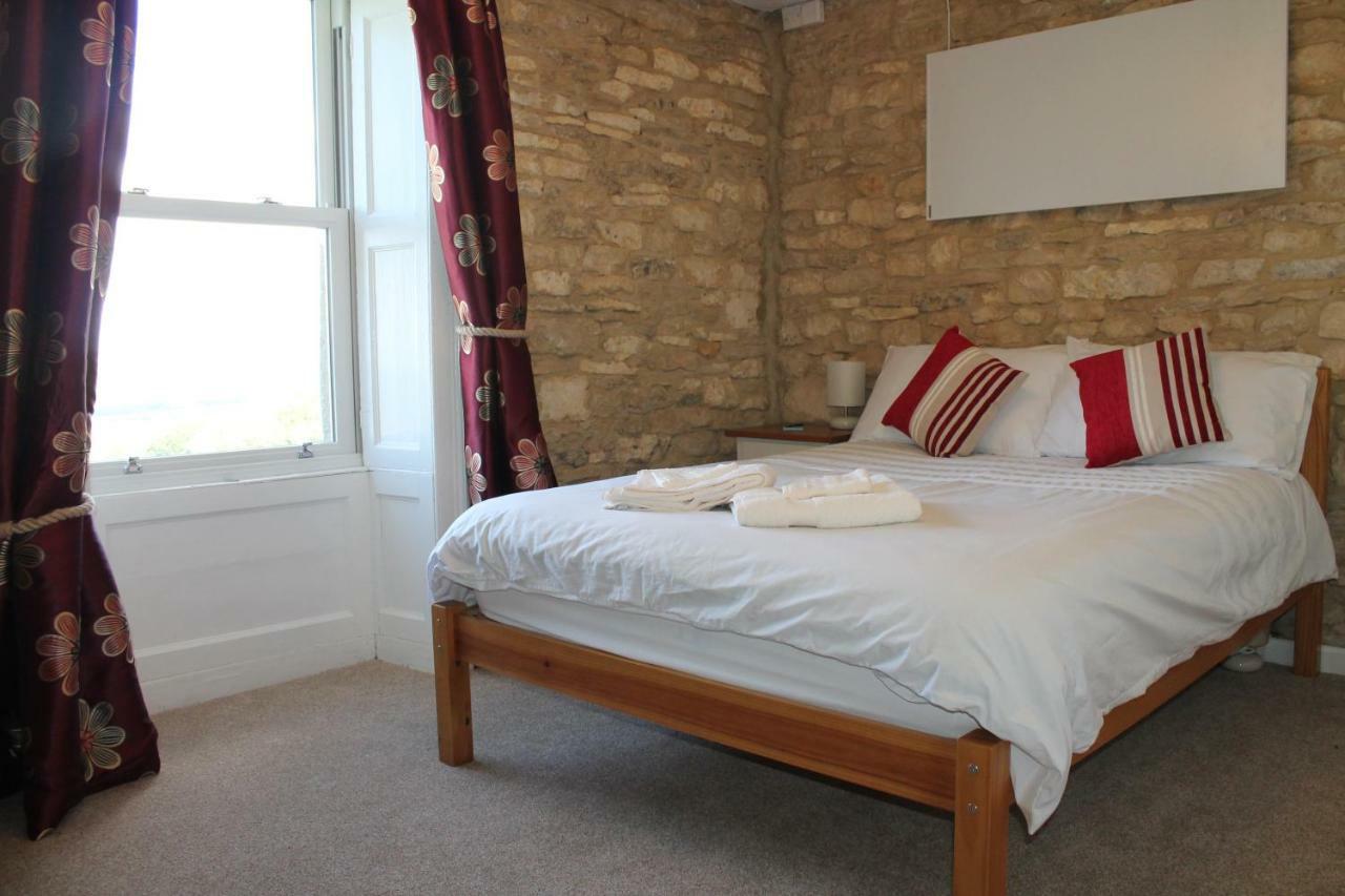 Snowdrop Cottage กลอสเตอร์ ภายนอก รูปภาพ