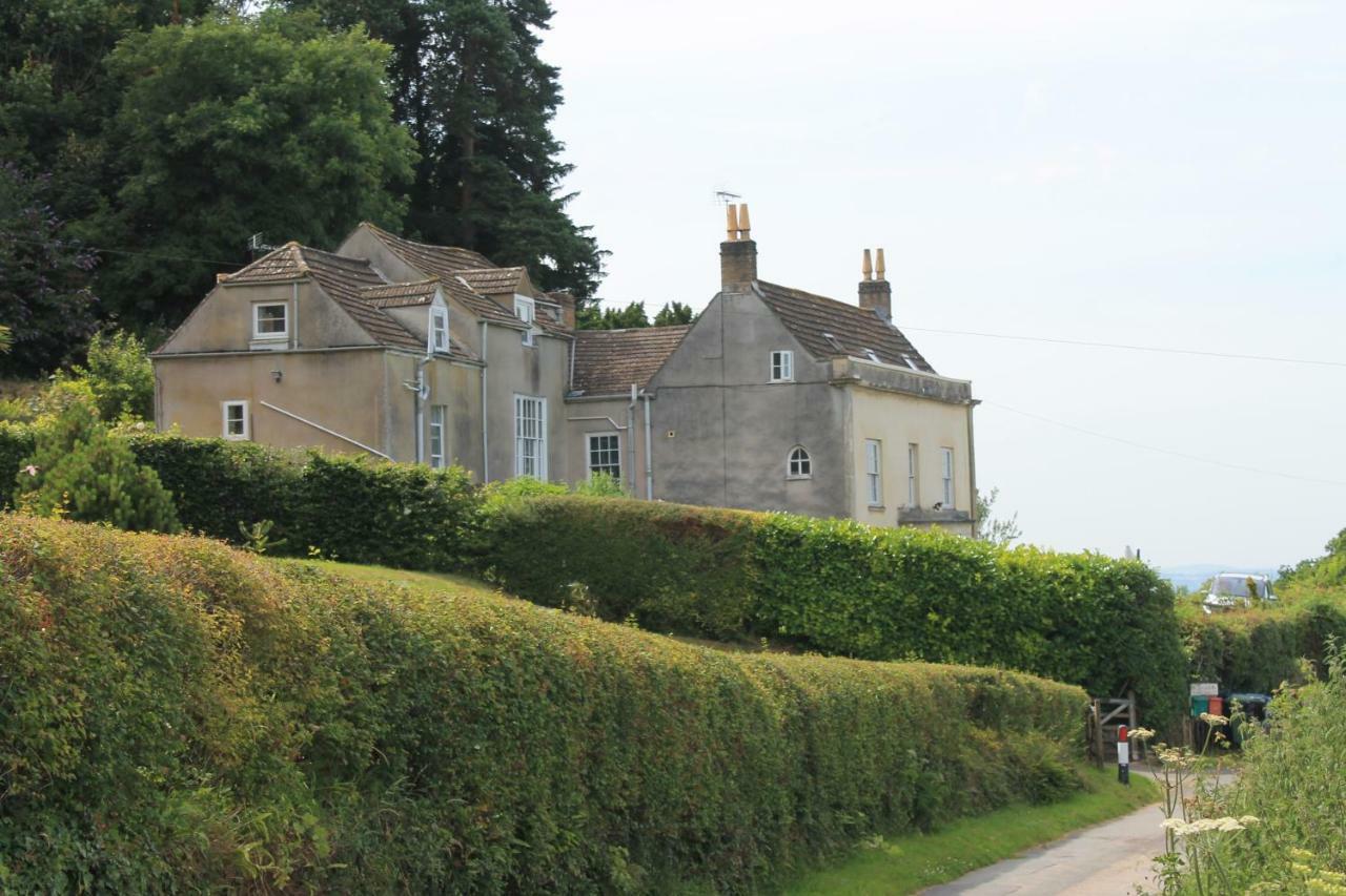 Snowdrop Cottage กลอสเตอร์ ภายนอก รูปภาพ